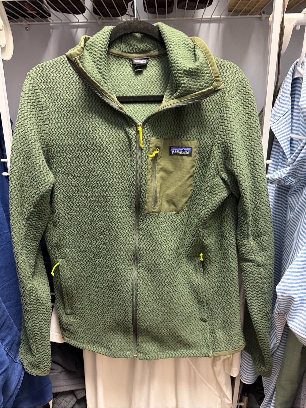 Patagonia Men's Olive Green Zip-Up Fleece Jacket